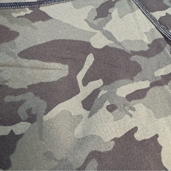 Lululemon Wunder Under High-Rise Tight 25" *Full-On Luxtreme Camo Multi Green 4 - Picture 7 of 7
